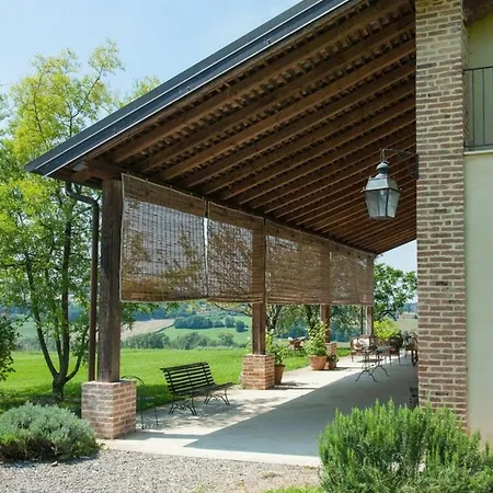Ferienhaus Mit Privatpool Fuer 8 Personen Ca 250 Qm In Carpaneto Piacentino, Emilia-romagna Provinz Piacenza Celleri